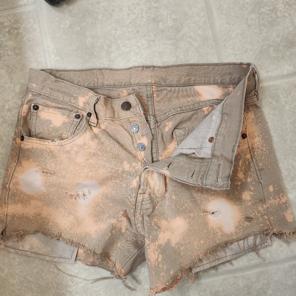 Levi shorts